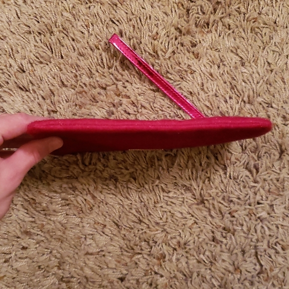 NWOT Ipsy Pink Fuzzy Makeup Bag - Picture 4 of 8